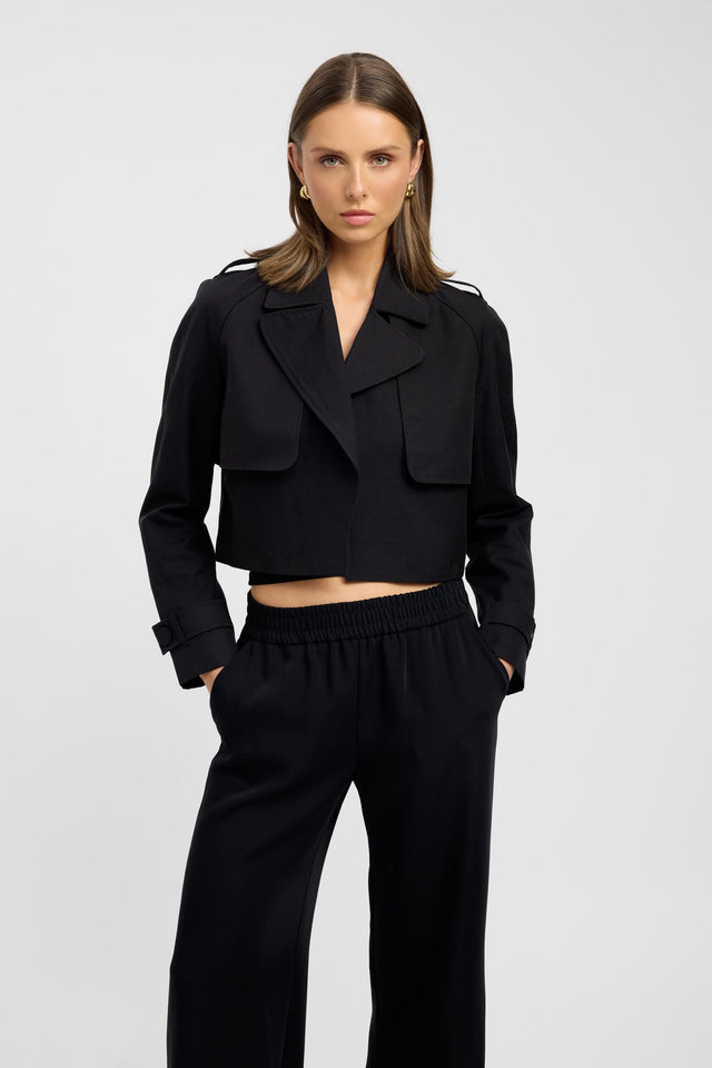Willa Cropped Trench